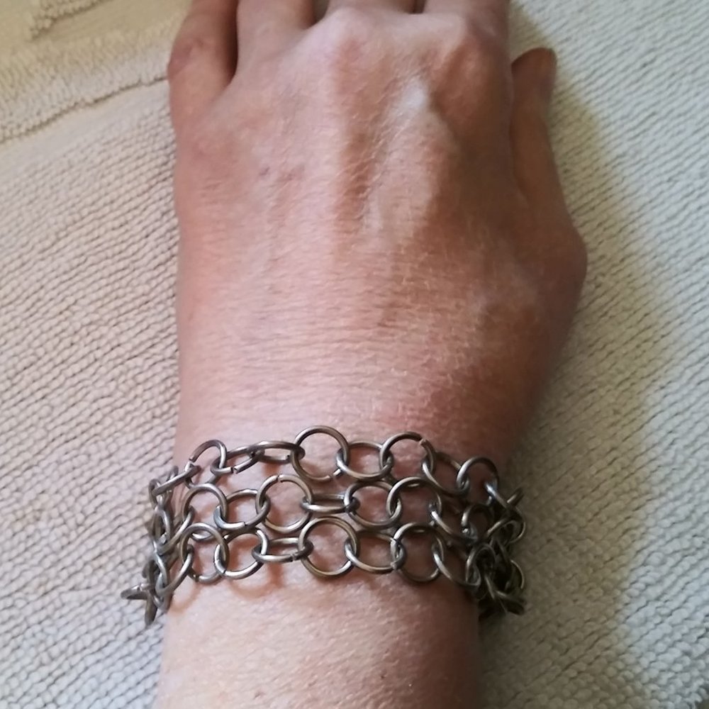 Custom Design Chainmail Bracelet - Picture 4 of 13